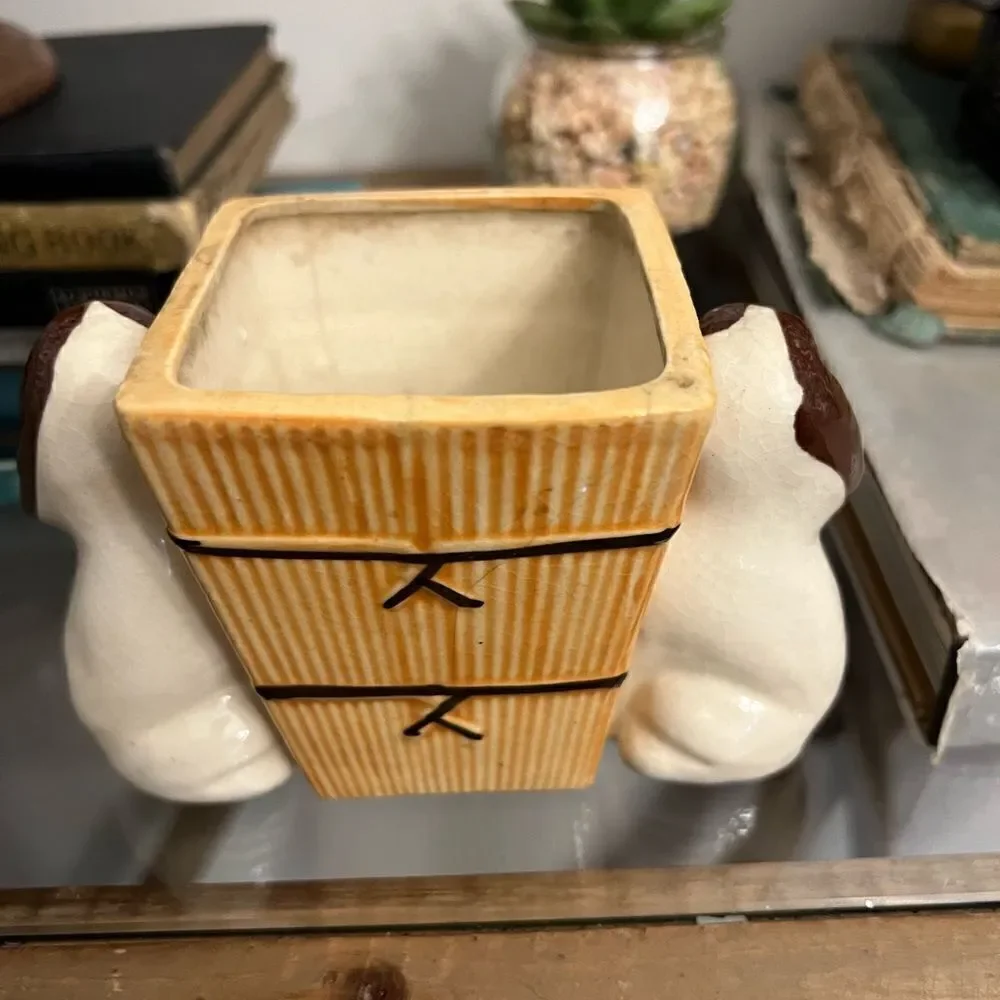 Vintage Beagle dogs ceramic Planter Made In Japan.
